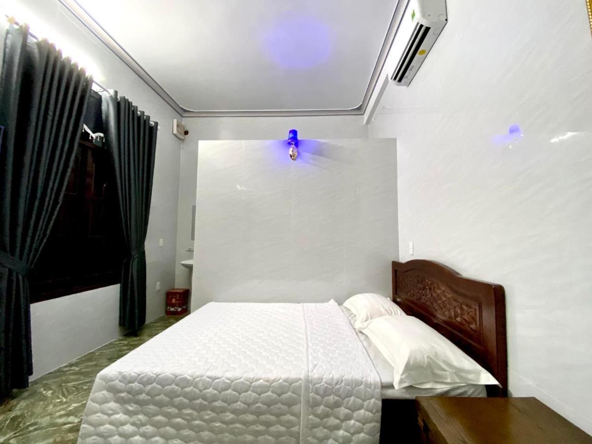 Nha Nghi Duy Tan Motel 140 Nguyen Du 0353007568 Quảng Ngãi Exteriör bild